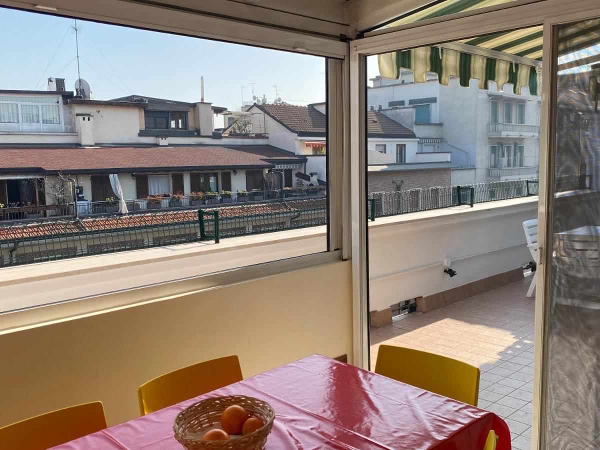 Fashion And Design - Terrace In Centrale Milano Exterior foto